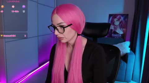 HARITA LOVEE online show from May 22, 2026, 8:47 pm