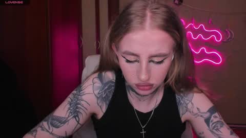 Julia online show from January 20, 2025, 5:04 am