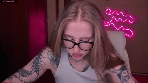 Julia online show from January 25, 2025, 5:07 am