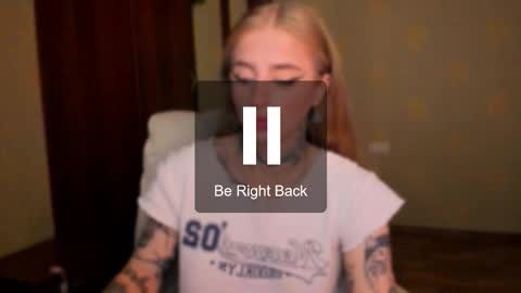 Julia online show from October 11, 2025, 5:39 am