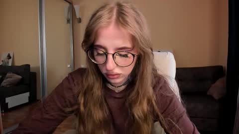 Julia online show from March 17, 2026, 5:00 am