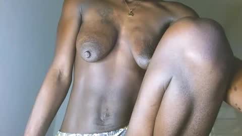 harleys_ebony online show from December 13, 2024, 7:58 am