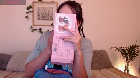 Snapshot of harmonyy01 chatting on February 6, 2025, 3:59 am Harmony Please help me to reach 100 thumbs up online show from February 6, 2025, 3:59 am