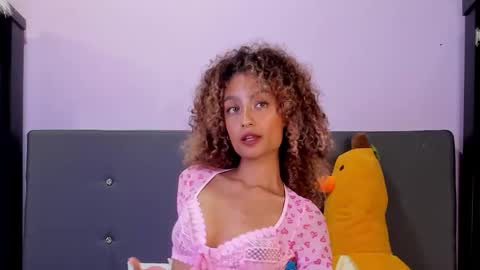 Harmony Hill online show from November 1, 2025, 1:07 am