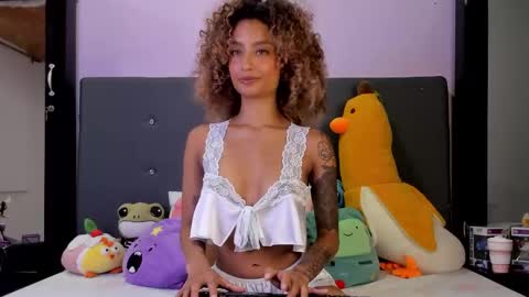 Harmony Hill online show from November 2, 2025, 10:56 pm