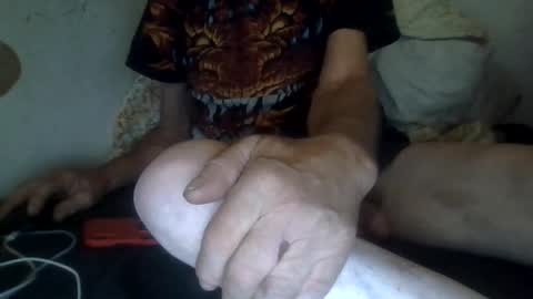 Snapshot of harry1cannary chatting on November 22, 2025, 7:29 am harry1cannary online show from November 22, 2025, 7:29 am