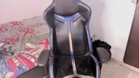 Snapshot of harry_p01 chatting on March 16, 2026, 5:44 am harry_p01 online show from March 16, 2026, 5:44 am