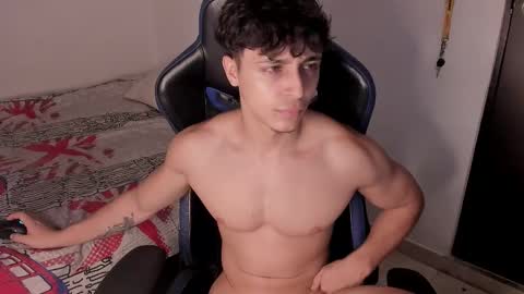 Snapshot of harry_p01 chatting on March 19, 2026, 4:38 am harry_p01 online show from March 19, 2026, 4:38 am