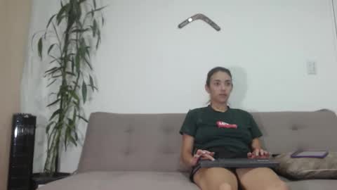 hannaandharri online show from April 20, 2026, 2:58 am