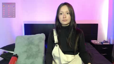 Sofia  Damin online show from December 13, 2025, 8:36 pm