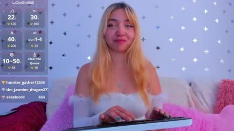 Sophia Blossom online show from October 22, 2025, 8:52 pm