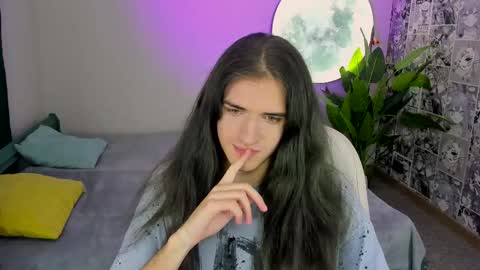 harvey_hair online show from November 25, 2025, 3:23 pm