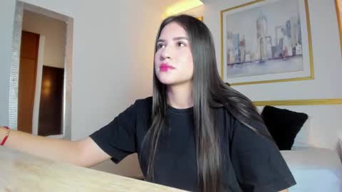 Snapshot of hasna_cass chatting on March 31, 2026, 11:32 am H A S N A online show from March 31, 2026, 11:32 am