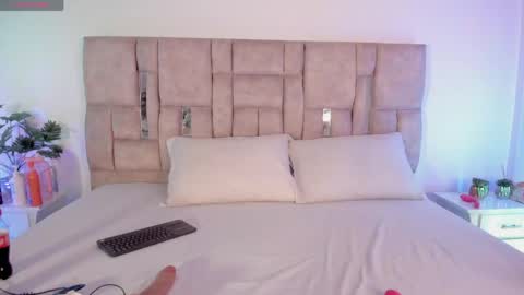 Snapshot of hasret_sesim chatting on April 24, 2026, 4:04 am hasret_sesim online show from April 24, 2026, 4:04 am
