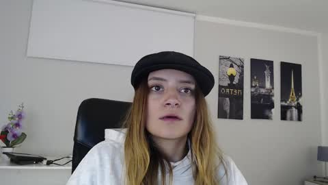 Nicole online show from December 20, 2024, 7:01 am