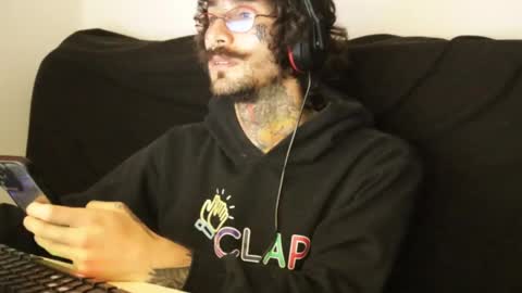 More content   2   online show from January 28, 2025, 3:57 am