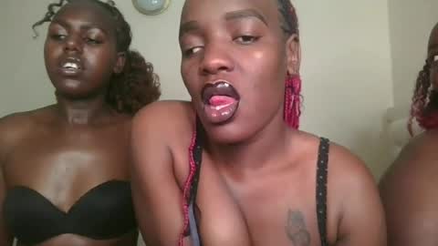 Snapshot of havanna_p chatting on July 3, 2026, 11:55 pm Havanna online show from July 3, 2026, 11:55 pm