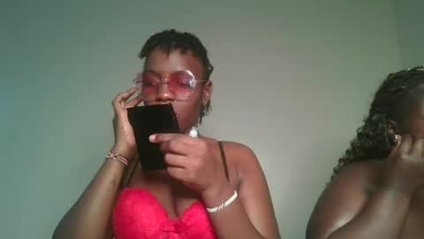 havanna_p1 online show from July 27, 2026, 9:33 pm