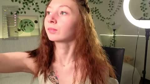 Lola online show from December 21, 2025, 10:00 am