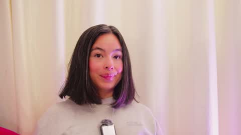 hawaiibliss_18 online show from February 9, 2026, 11:03 am