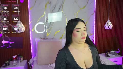 haylie  See you tonight at 8pm Colombia time online show from December 14, 2024, 3:07 am