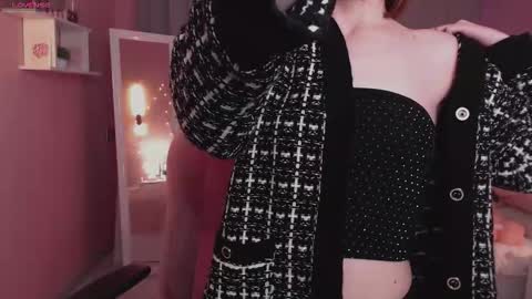 Snapshot of haya_harareet chatting on January 10, 2026, 1:07 am Mia online show from January 10, 2026, 1:07 am