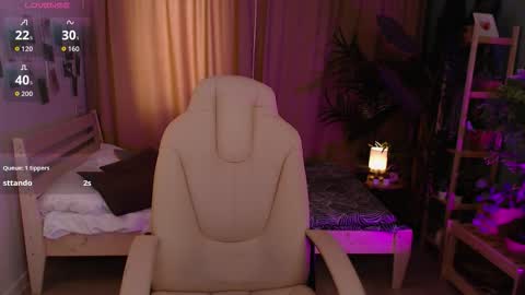 Mia online show from March 3, 2026, 7:47 am