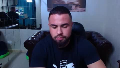 HayesWood online show from December 23, 2025, 5:38 am