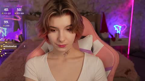 haylaamber online show from December 15, 2024, 3:31 pm