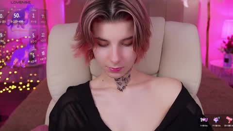 haylaamber online show from December 19, 2024, 5:50 pm