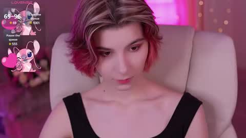 haylaamber online show from February 28, 2025, 2:09 pm