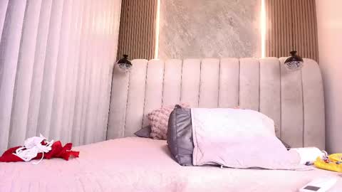Snapshot of hazel_kataleya chatting on June 5, 2026, 7:30 pm kataleya online show from June 5, 2026, 7:30 pm