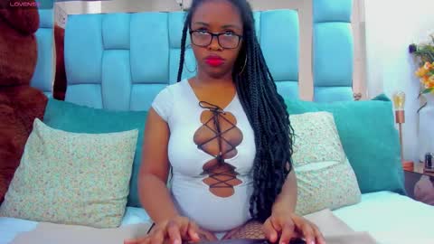 hazel_lanee online show from February 22, 2026, 11:03 pm