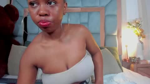 Snapshot of hazel_lanee chatting on May 23, 2026, 6:29 am hazel_lanee online show from May 23, 2026, 6:29 am