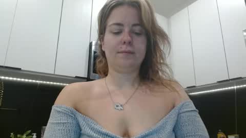 Snapshot of hazel_skye chatting on June 30, 2026, 11:44 am Hazel online show from June 30, 2026, 11:44 am
