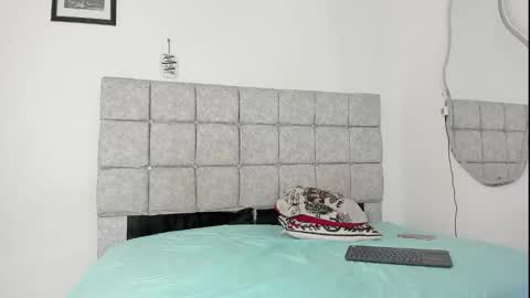 Snapshot of hazel_slim_ chatting on January 13, 2026, 3:17 pm hazel_slim_ online show from January 13, 2026, 3:17 pm