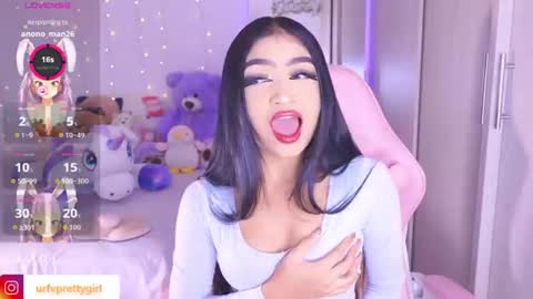 Snapshot of hazelbabee_ chatting on June 20, 2026, 1:30 am Lynn online show from June 20, 2026, 1:30 am