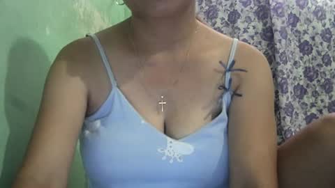 Snapshot of hazeldhane chatting on July 10, 2026, 1:43 am hazeldhane online show from July 10, 2026, 1:43 am