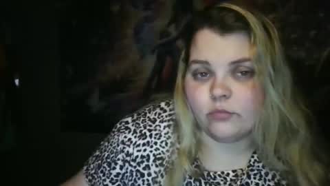 Hazeleyez97 online show from November 25, 2025, 4:23 am