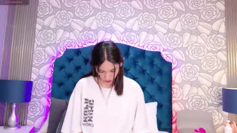 HazelMoret online show from February 11, 2026, 3:11 am