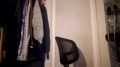 Snapshot of hbdj2164 chatting on January 27, 2025, 11:00 am hbdj2164 online show from January 27, 2025, 11:00 am