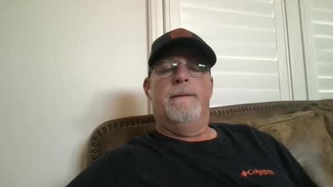 Snapshot of hdeuce22 chatting on May 11, 2026, 6:16 pm Hdeuce22 online show from May 11, 2026, 6:16 pm