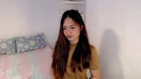 Snapshot of heart_of_asia chatting on June 22, 2026, 2:35 am Yoshin online show from June 22, 2026, 2:35 am