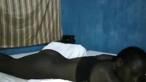 heart_star online show from December 2, 2024, 7:49 pm