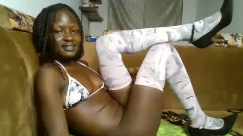 heart_star online show from February 9, 2025, 1:22 am