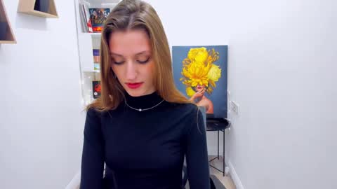 heartedlove_1 online show from January 15, 2025, 3:22 am