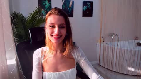 heartedlove_1 online show from February 16, 2025, 6:43 am