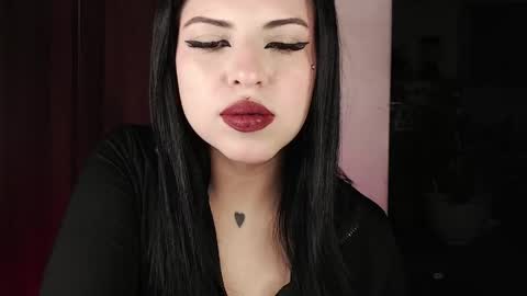 Snapshot of heatherdemonzx_ chatting on May 29, 2026, 4:32 am HEATHER DEMONZX Please help me to reach 100 thumbs up online show from May 29, 2026, 4:32 am