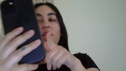 Snapshot of heatwavee chatting on November 12, 2025, 4:18 pm heatwavee online show from November 12, 2025, 4:18 pm