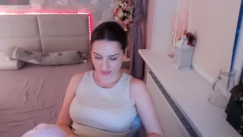 Snapshot of heaven_chloe chatting on July 2, 2026, 8:04 pm Heaven girl online show from July 2, 2026, 8:04 pm